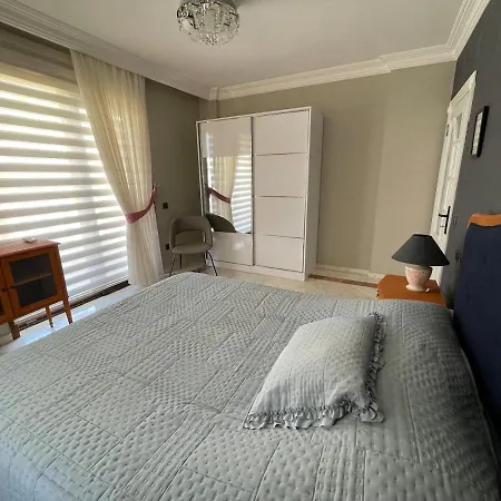 Villa Nas-a Luxury, 6 Bedroom, 3 Bathroom *