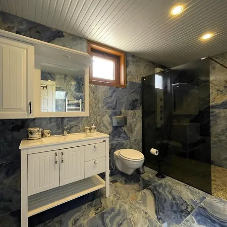 Villa Nas-a Luxury, 6 Bedroom, 3 Bathroom *