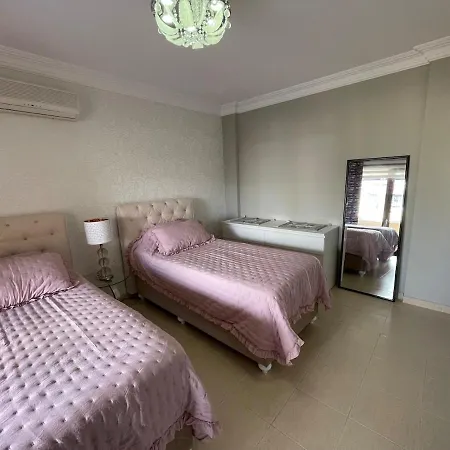 Luxury, 6 Bedroom, 3 Bathroom Alanya
