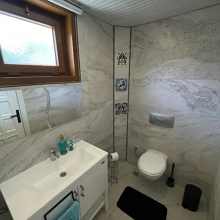 Nas-a Luxury, 6 Bedroom, 3 Bathroom