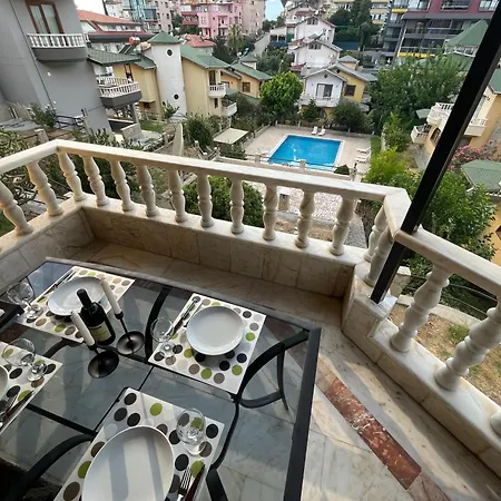 Vila Nas-a Luxury, 6 Bedroom, 3 Bathroom Alanya