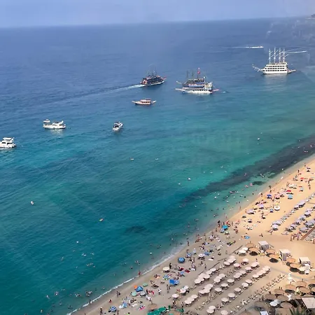 Nas-a Luxury, 6 Bedroom, 3 Bathroom