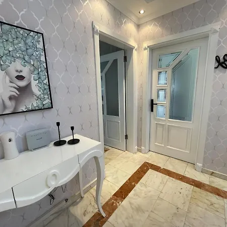 וילה Nas-a Luxury, 6 Bedroom, 3 Bathroom