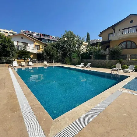 Nas-a Luxury, 6 Bedroom, 3 Bathroom * אלאניה