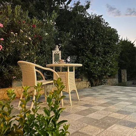 וילה Nas-a Luxury, 6 Bedroom, 3 Bathroom אלאניה