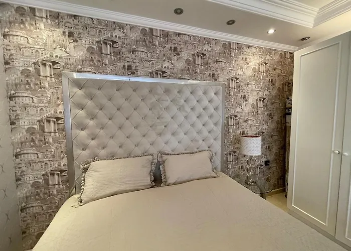 Villa Nas-a Luxury, 6 Bedroom, 3 Bathroom *